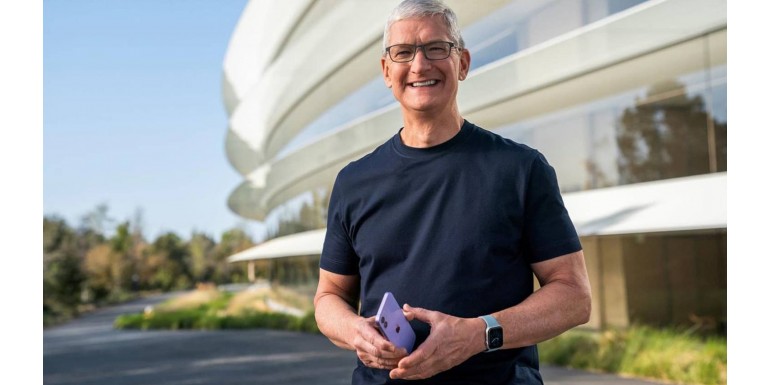 Zoom in on Tim Cook: Chief Executive Officer of Apple